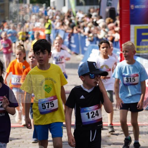13.06.2025 - Holstenköstenlauf Felixshl http://msf.ph/oto/7923642 13.06.2025 16:07:20 Laufen 53, 170, 172, 197, 298, 312, 315, 323, 579, 589, 688, 847, 863, 865, 1146, 1150, 1808 meine-sportfotos.de