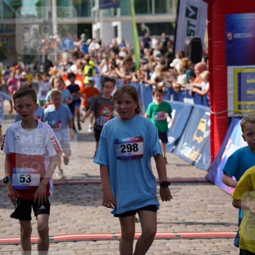 13.06.2025 - Holstenköstenlauf Felixshl http://msf.ph/oto/7923668 13.06.2025 16:07:28 Laufen 53, 108, 174, 193, 298, 300, 312, 323, 579, 688, 848, 953, 1146, 1150, 1286, 1382 meine-sportfotos.de