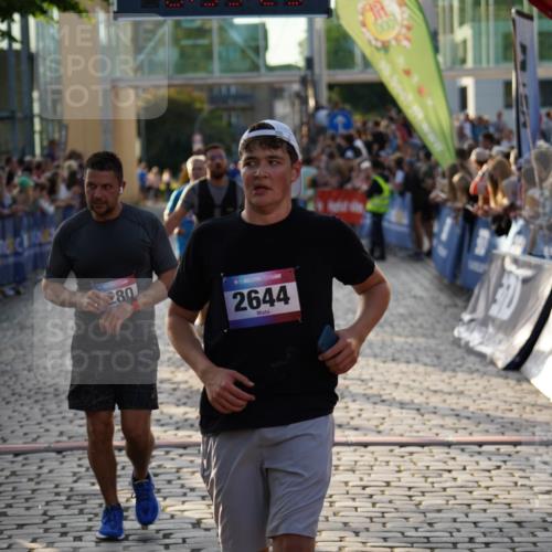 13.06.2025 - Holstenköstenlauf Felixshl http://msf.ph/oto/7923697 13.06.2025 19:55:22 Laufen 2280, 2420, 2424, 2644, 2710, 2719, 3707, 3739 meine-sportfotos.de