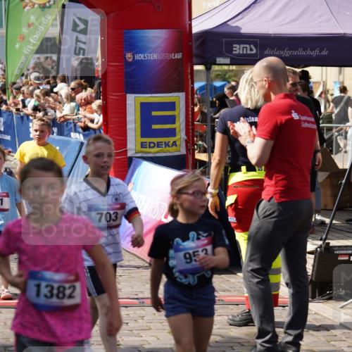 13.06.2025 - Holstenköstenlauf Felixshl http://msf.ph/oto/7923721 13.06.2025 16:07:40 Laufen 173, 196, 297, 301, 593, 595, 596, 601, 703, 842, 853, 959, 974, 1045, 1313, 1412, 1873 meine-sportfotos.de