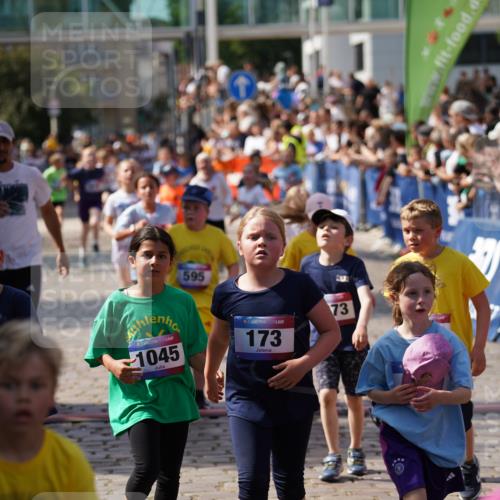 13.06.2025 - Holstenköstenlauf Felixshl http://msf.ph/oto/7923728 13.06.2025 16:07:42 Laufen 18, 173, 175, 196, 297, 301, 439, 458, 595, 596, 601, 842, 853, 955, 959, 974, 1045, 1313, 1412, 1873 meine-sportfotos.de