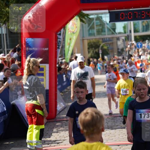 13.06.2025 - Holstenköstenlauf Felixshl http://msf.ph/oto/7923738 13.06.2025 16:07:44 Laufen 18, 175, 196, 204, 297, 439, 458, 595, 596, 842, 853, 955, 959, 974, 1045, 1412, 1873 meine-sportfotos.de