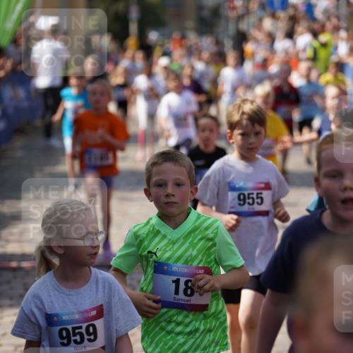13.06.2025 - Holstenköstenlauf Felixshl http://msf.ph/oto/7923765 13.06.2025 16:07:53 Laufen 18, 175, 204, 304, 325, 432, 439, 442, 456, 458, 461, 464, 580, 581, 584, 588, 687, 706, 838, 846, 857, 955, 1037, 1041, 1183, 1184, 1185, 1187, 1206, 1301, 1817 meine-sportfotos.de