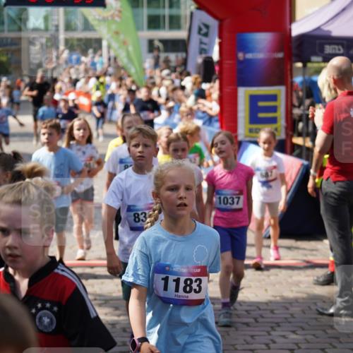 13.06.2025 - Holstenköstenlauf Felixshl http://msf.ph/oto/7923804 13.06.2025 16:08:04 Laufen 52, 209, 212, 288, 325, 435, 441, 453, 584, 588, 687, 701, 966, 1187, 1216, 1304, 1898 meine-sportfotos.de