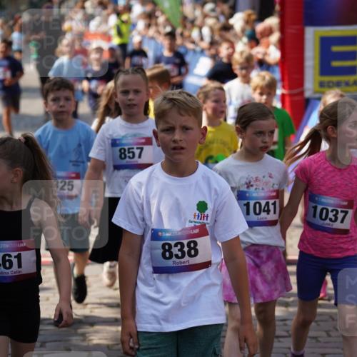 13.06.2025 - Holstenköstenlauf Felixshl http://msf.ph/oto/7923812 13.06.2025 16:08:05 Laufen 52, 209, 212, 288, 435, 441, 448, 453, 701, 862, 966, 976, 1216, 1304, 1898 meine-sportfotos.de