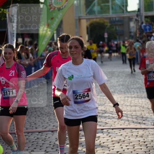 13.06.2025 - Holstenköstenlauf Felixshl http://msf.ph/oto/7923844 13.06.2025 19:56:06 Laufen 2114, 2460, 2550, 2564, 2941, 3659, 3767 meine-sportfotos.de