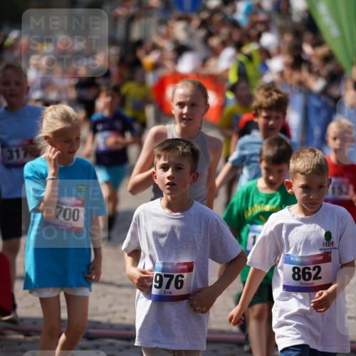 13.06.2025 - Holstenköstenlauf Felixshl http://msf.ph/oto/7923845 13.06.2025 16:08:16 Laufen 7, 191, 317, 322, 448, 454, 468, 578, 582, 683, 700, 862, 956, 976, 1044, 1046, 1148, 1151, 1152, 1204 meine-sportfotos.de