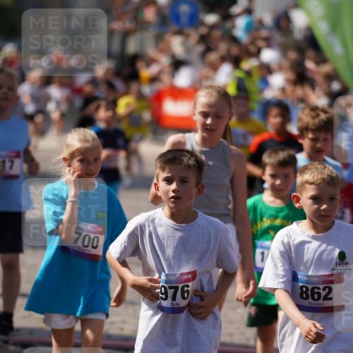 13.06.2025 - Holstenköstenlauf Felixshl http://msf.ph/oto/7923848 13.06.2025 16:08:17 Laufen 7, 191, 317, 322, 448, 454, 468, 578, 582, 683, 700, 854, 862, 956, 967, 976, 1044, 1046, 1148, 1151, 1152, 1204 meine-sportfotos.de