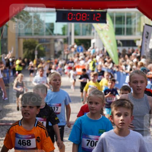 13.06.2025 - Holstenköstenlauf Felixshl http://msf.ph/oto/7923860 13.06.2025 16:08:21 Laufen 7, 191, 317, 454, 578, 582, 683, 695, 854, 956, 967, 1145, 1152, 1204 meine-sportfotos.de