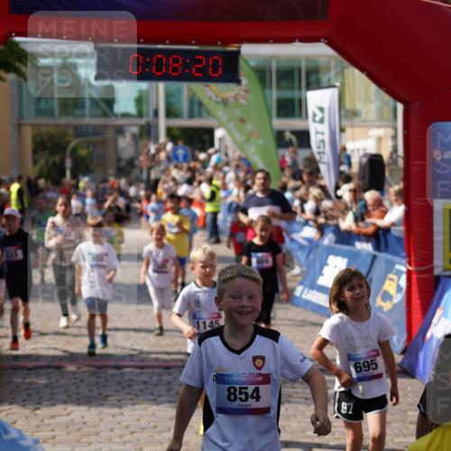 13.06.2025 - Holstenköstenlauf Felixshl http://msf.ph/oto/7923880 13.06.2025 16:08:29 Laufen 289, 433, 446, 450, 469, 597, 695, 854, 856, 967, 1145, 1209, 1210, 1213, 1302, 1385, 1421 meine-sportfotos.de
