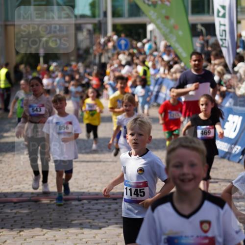 13.06.2025 - Holstenköstenlauf Felixshl http://msf.ph/oto/7923882 13.06.2025 16:08:30 Laufen 289, 295, 433, 446, 450, 469, 597, 695, 856, 1145, 1209, 1210, 1213, 1302, 1385, 1421, 1806 meine-sportfotos.de