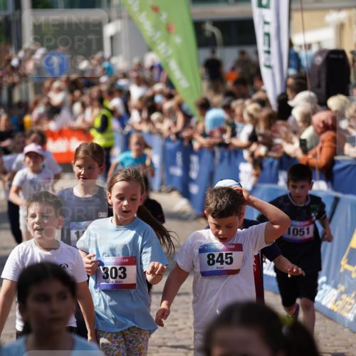 13.06.2025 - Holstenköstenlauf Felixshl http://msf.ph/oto/7923931 13.06.2025 16:08:43 Laufen 291, 303, 685, 686, 711, 839, 843, 845, 858, 859, 861, 964, 1051, 1208, 1214, 1305, 1311, 1314, 1315, 1857 meine-sportfotos.de