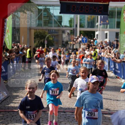 13.06.2025 - Holstenköstenlauf Felixshl http://msf.ph/oto/7923954 13.06.2025 16:08:51 Laufen 198, 200, 202, 290, 291, 292, 440, 457, 682, 685, 692, 704, 711, 717, 841, 858, 859, 861, 971, 972, 1182, 1311, 1315, 1857 meine-sportfotos.de