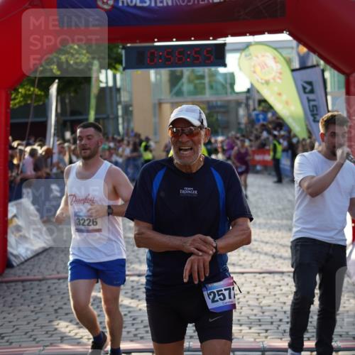 13.06.2025 - Holstenköstenlauf Felixshl http://msf.ph/oto/7923956 13.06.2025 19:56:55 Laufen 2036, 2130, 2264, 2611, 2663, 3226, 3770 meine-sportfotos.de