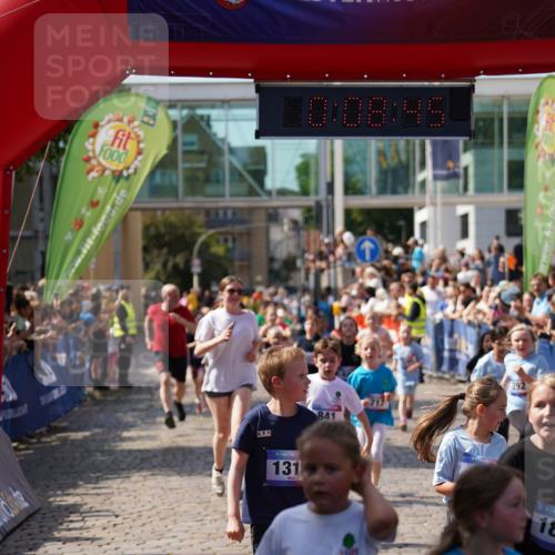 13.06.2025 - Holstenköstenlauf Felixshl http://msf.ph/oto/7923966 13.06.2025 16:08:54 Laufen 198, 200, 202, 290, 292, 318, 437, 440, 457, 599, 682, 685, 692, 704, 711, 717, 841, 971, 972, 977, 1182, 1315, 1820, 1857 meine-sportfotos.de