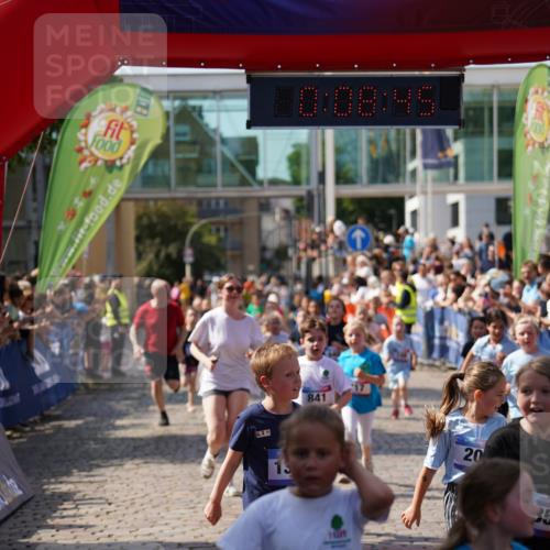 13.06.2025 - Holstenköstenlauf Felixshl http://msf.ph/oto/7923967 13.06.2025 16:08:54 Laufen 198, 200, 202, 290, 292, 318, 437, 440, 457, 599, 682, 685, 692, 704, 711, 717, 841, 971, 972, 977, 1182, 1315, 1820, 1857 meine-sportfotos.de