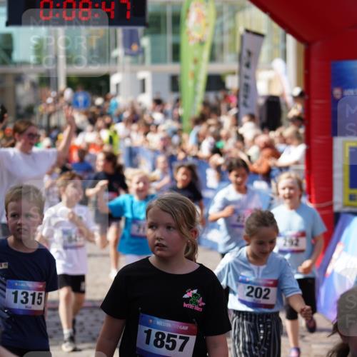 13.06.2025 - Holstenköstenlauf Felixshl http://msf.ph/oto/7923977 13.06.2025 16:08:56 Laufen 198, 200, 202, 290, 292, 318, 437, 440, 457, 599, 682, 692, 704, 717, 841, 971, 972, 977, 1049, 1050, 1182, 1307, 1820 meine-sportfotos.de