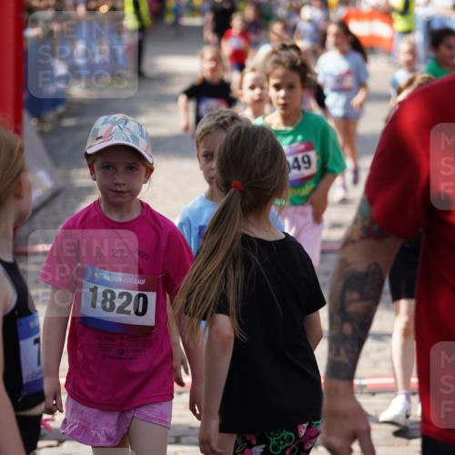 13.06.2025 - Holstenköstenlauf Felixshl http://msf.ph/oto/7924007 13.06.2025 16:09:06 Laufen 287, 299, 309, 318, 436, 443, 447, 691, 849, 977, 1047, 1049, 1050, 1307, 1310, 1820 meine-sportfotos.de