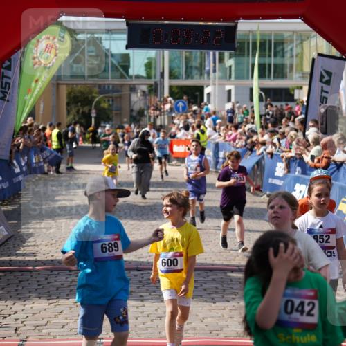 13.06.2025 - Holstenköstenlauf Felixshl http://msf.ph/oto/7924070 13.06.2025 16:09:31 Laufen 313, 594, 600, 690, 707, 852, 968, 1203, 1212, 1309 meine-sportfotos.de