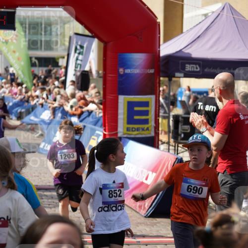 13.06.2025 - Holstenköstenlauf Felixshl http://msf.ph/oto/7924080 13.06.2025 16:09:33 Laufen 313, 326, 594, 690, 968, 1203, 1212, 1309 meine-sportfotos.de