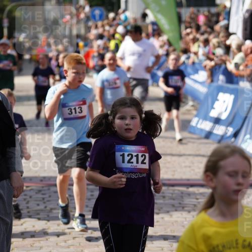 13.06.2025 - Holstenköstenlauf Felixshl http://msf.ph/oto/7924102 13.06.2025 16:09:39 Laufen 313, 326, 594, 969, 1186, 1212, 1308, 1309, 1312 meine-sportfotos.de