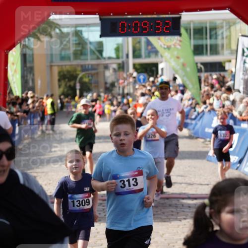 13.06.2025 - Holstenköstenlauf Felixshl http://msf.ph/oto/7924112 13.06.2025 16:09:41 Laufen 313, 326, 713, 969, 1186, 1308, 1309, 1312 meine-sportfotos.de