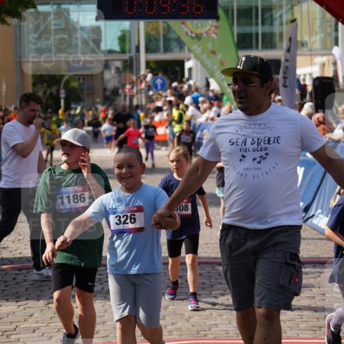 13.06.2025 - Holstenköstenlauf Felixshl http://msf.ph/oto/7924118 13.06.2025 16:09:45 Laufen 326, 583, 598, 713, 969, 980, 1186, 1205, 1308, 1312, 2000 meine-sportfotos.de