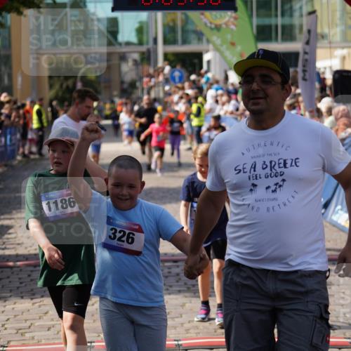 13.06.2025 - Holstenköstenlauf Felixshl http://msf.ph/oto/7924126 13.06.2025 16:09:45 Laufen 326, 583, 598, 713, 969, 980, 1186, 1205, 1308, 1312, 2000 meine-sportfotos.de