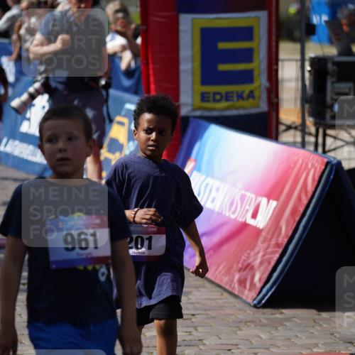 13.06.2025 - Holstenköstenlauf Felixshl http://msf.ph/oto/7924227 13.06.2025 16:10:08 Laufen 115, 119, 122, 190, 201, 455, 705, 866, 961, 1834 meine-sportfotos.de