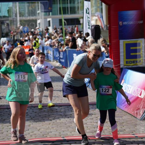13.06.2025 - Holstenköstenlauf Felixshl http://msf.ph/oto/7924259 13.06.2025 16:10:16 Laufen 115, 122, 455, 864, 1207 meine-sportfotos.de
