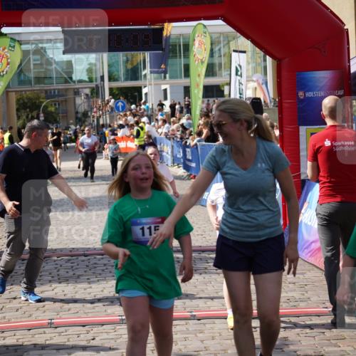 13.06.2025 - Holstenköstenlauf Felixshl http://msf.ph/oto/7924269 13.06.2025 16:10:19 Laufen 455, 697, 864, 960, 1207 meine-sportfotos.de