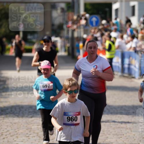 13.06.2025 - Holstenköstenlauf Felixshl http://msf.ph/oto/7924281 13.06.2025 16:10:26 Laufen 17, 697, 960, 1207, 1851 meine-sportfotos.de