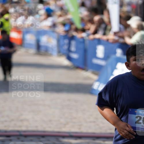 13.06.2025 - Holstenköstenlauf Felixshl http://msf.ph/oto/7924319 13.06.2025 16:10:51 Laufen 206, 207, 208 meine-sportfotos.de