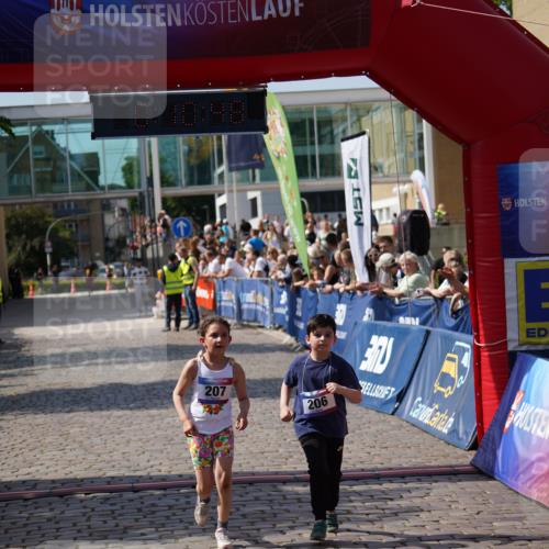 13.06.2025 - Holstenköstenlauf Felixshl http://msf.ph/oto/7924327 13.06.2025 16:10:57 Laufen 206, 207 meine-sportfotos.de