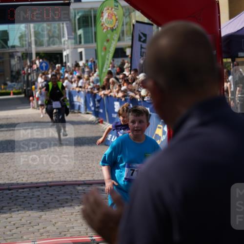13.06.2025 - Holstenköstenlauf Felixshl http://msf.ph/oto/7924367 13.06.2025 16:12:12 Laufen 710, 715 meine-sportfotos.de