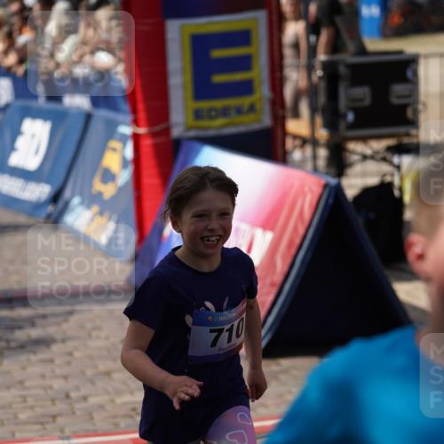 13.06.2025 - Holstenköstenlauf Felixshl http://msf.ph/oto/7924371 13.06.2025 16:12:14 Laufen 710, 715 meine-sportfotos.de