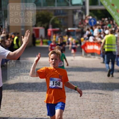 13.06.2025 - Holstenköstenlauf Felixshl http://msf.ph/oto/7924423 13.06.2025 16:20:19 Laufen 12, 158, 737, 1137, 1140, 1280, 1333 meine-sportfotos.de