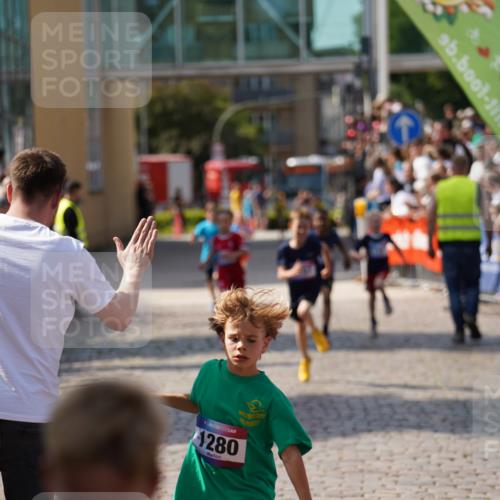 13.06.2025 - Holstenköstenlauf Felixshl http://msf.ph/oto/7924431 13.06.2025 16:20:21 Laufen 11, 12, 158, 737, 1137, 1140, 1280, 1333 meine-sportfotos.de
