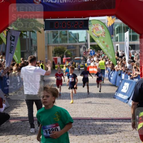 13.06.2025 - Holstenköstenlauf Felixshl http://msf.ph/oto/7924437 13.06.2025 16:20:23 Laufen 11, 12, 737, 1137, 1140, 1280, 1333 meine-sportfotos.de