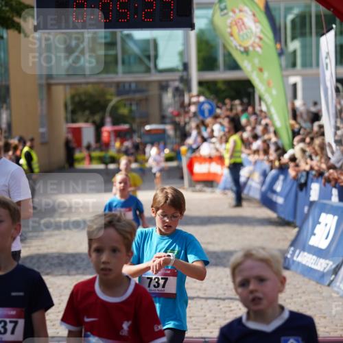 13.06.2025 - Holstenköstenlauf Felixshl http://msf.ph/oto/7924457 13.06.2025 16:20:28 Laufen 11, 12, 619, 737, 1137, 1140, 1333 meine-sportfotos.de