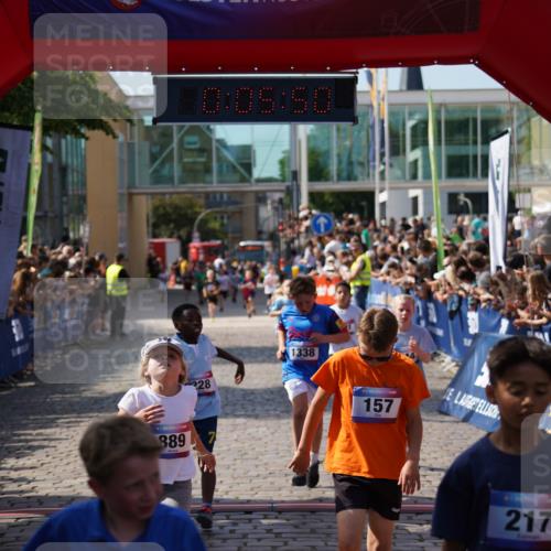 13.06.2025 - Holstenköstenlauf Felixshl http://msf.ph/oto/7924556 13.06.2025 16:20:51 Laufen 157, 217, 228, 344, 357, 889, 1001, 1338, 1398, 1849 meine-sportfotos.de