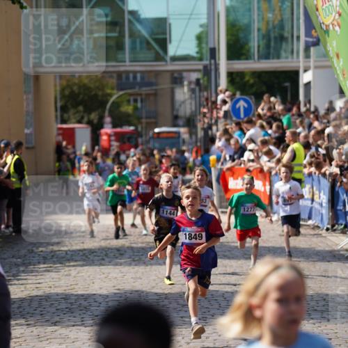 13.06.2025 - Holstenköstenlauf Felixshl http://msf.ph/oto/7924586 13.06.2025 16:20:58 Laufen 357, 358, 891, 983, 993, 1054, 1143, 1144, 1277, 1397, 1415, 1849 meine-sportfotos.de