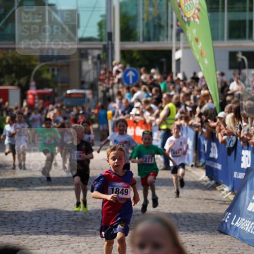 13.06.2025 - Holstenköstenlauf Felixshl http://msf.ph/oto/7924595 13.06.2025 16:20:59 Laufen 352, 358, 722, 891, 983, 993, 1054, 1143, 1144, 1277, 1397, 1415, 1416, 1849 meine-sportfotos.de