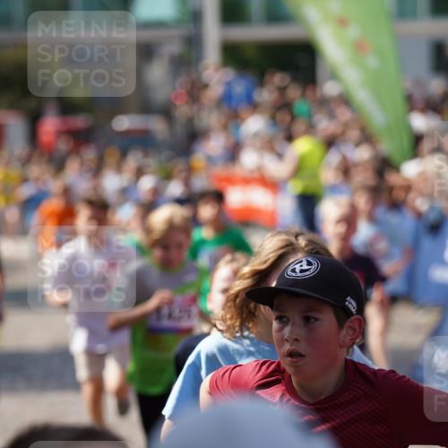13.06.2025 - Holstenköstenlauf Felixshl http://msf.ph/oto/7924650 13.06.2025 16:21:10 Laufen 8, 19, 54, 156, 335, 349, 350, 352, 361, 492, 722, 743, 749, 882, 884, 1003, 1061, 1075, 1275, 1330, 1416, 1425 meine-sportfotos.de