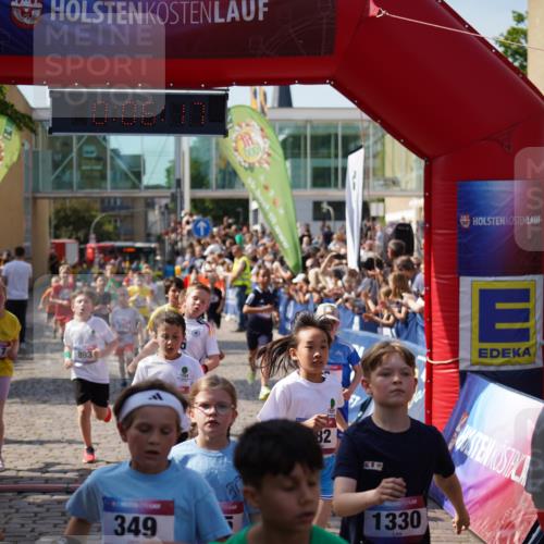 13.06.2025 - Holstenköstenlauf Felixshl http://msf.ph/oto/7924685 13.06.2025 16:21:18 Laufen 8, 54, 156, 161, 335, 349, 350, 362, 471, 477, 485, 557, 613, 617, 733, 749, 882, 884, 893, 990, 1072, 1139, 1176, 1330, 1434, 1937 meine-sportfotos.de
