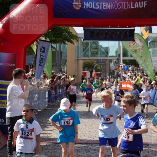 13.06.2025 - Holstenköstenlauf Felixshl http://msf.ph/oto/7924819 13.06.2025 16:21:44 Laufen 6, 104, 107, 120, 219, 363, 472, 493, 627, 735, 742, 753, 757, 876, 894, 1223, 1224, 1282, 1326, 1335, 1931 meine-sportfotos.de