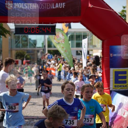13.06.2025 - Holstenköstenlauf Felixshl http://msf.ph/oto/7924827 13.06.2025 16:21:45 Laufen 6, 104, 120, 219, 363, 472, 493, 627, 742, 753, 757, 876, 894, 1223, 1224, 1282, 1335, 1847, 1931 meine-sportfotos.de