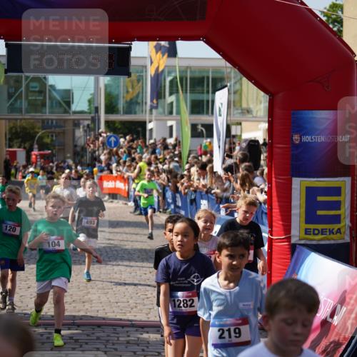 13.06.2025 - Holstenköstenlauf Felixshl http://msf.ph/oto/7924855 13.06.2025 16:21:51 Laufen 104, 111, 120, 219, 472, 475, 493, 620, 623, 721, 753, 875, 894, 982, 1173, 1177, 1223, 1282, 1325, 1847 meine-sportfotos.de