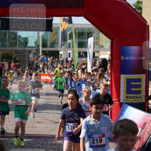 13.06.2025 - Holstenköstenlauf Felixshl http://msf.ph/oto/7924857 13.06.2025 16:21:51 Laufen 104, 111, 120, 219, 472, 475, 493, 620, 623, 721, 753, 875, 894, 982, 1173, 1177, 1223, 1282, 1325, 1847 meine-sportfotos.de