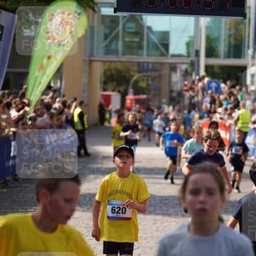 13.06.2025 - Holstenköstenlauf Felixshl http://msf.ph/oto/7924896 13.06.2025 16:21:59 Laufen 360, 475, 494, 496, 620, 624, 629, 721, 748, 888, 984, 1005, 1177, 1325, 1432, 1819, 1829 meine-sportfotos.de